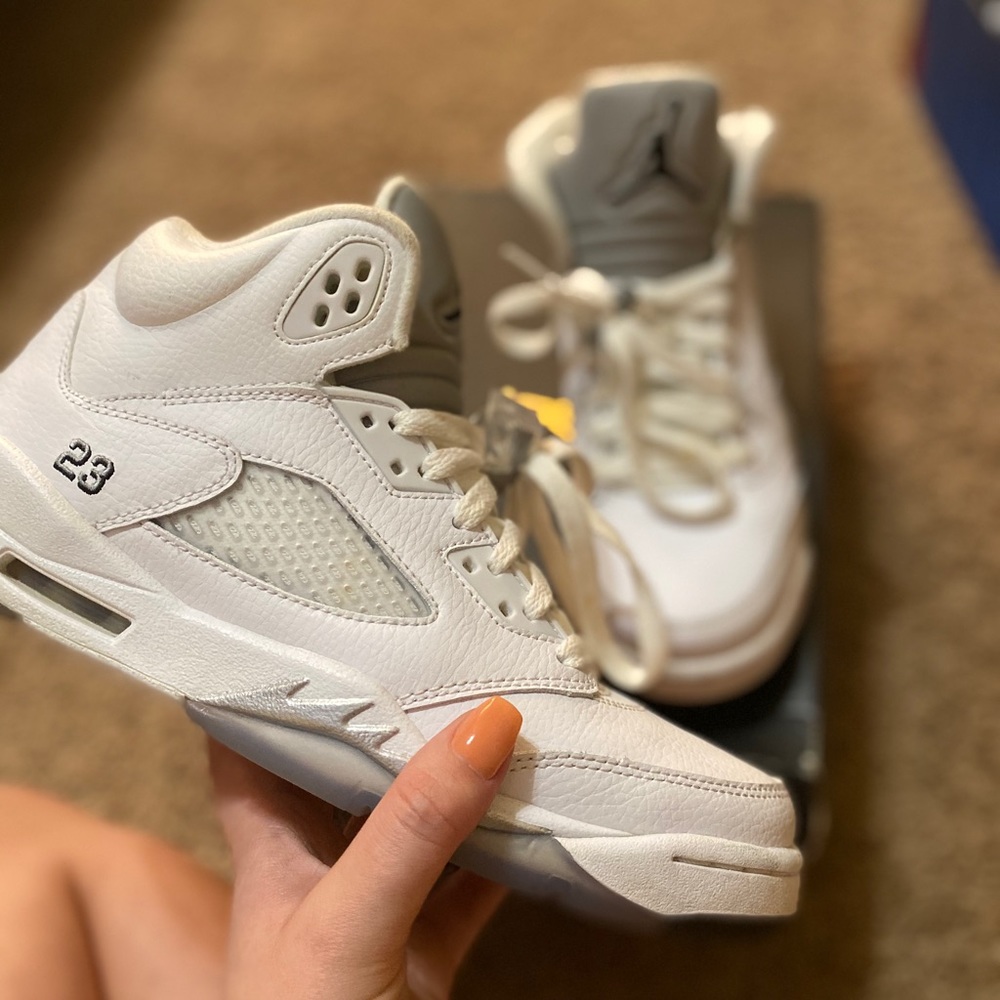 COPY - “White Metallic” Retro 5